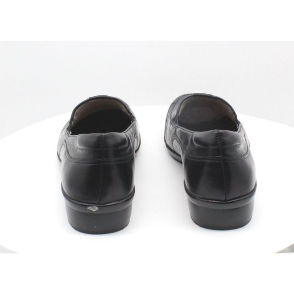 Women's Naturalizer 'Channing' Loafer - Picture 8 of 8